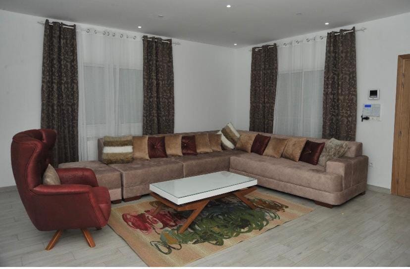 Etage de villa avec piscine privée à Kantaoui Méditerranée Villa in Sousse Governorate, Tunisia