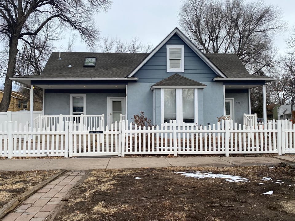 Property building, Facade/entrance, Neighbourhood