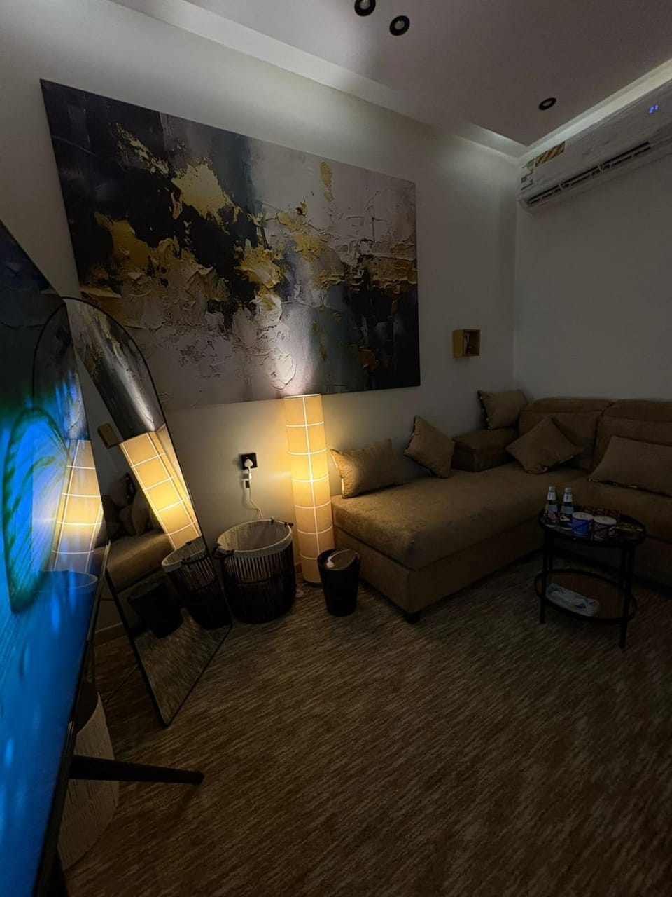 TV and multimedia, Seating area