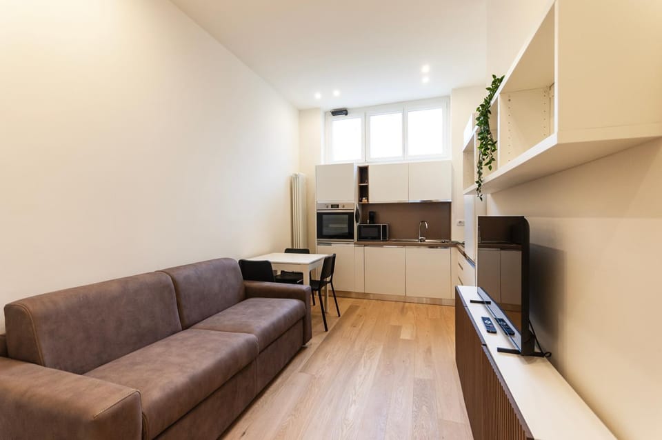 Kitchen or kitchenette, Seating area