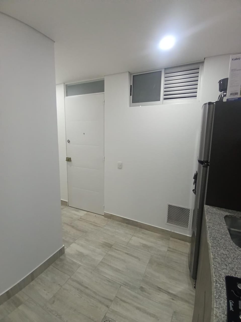 Apartaestudio amoblado, Edificio Avanzzare T2-501 Apartment in Bogota