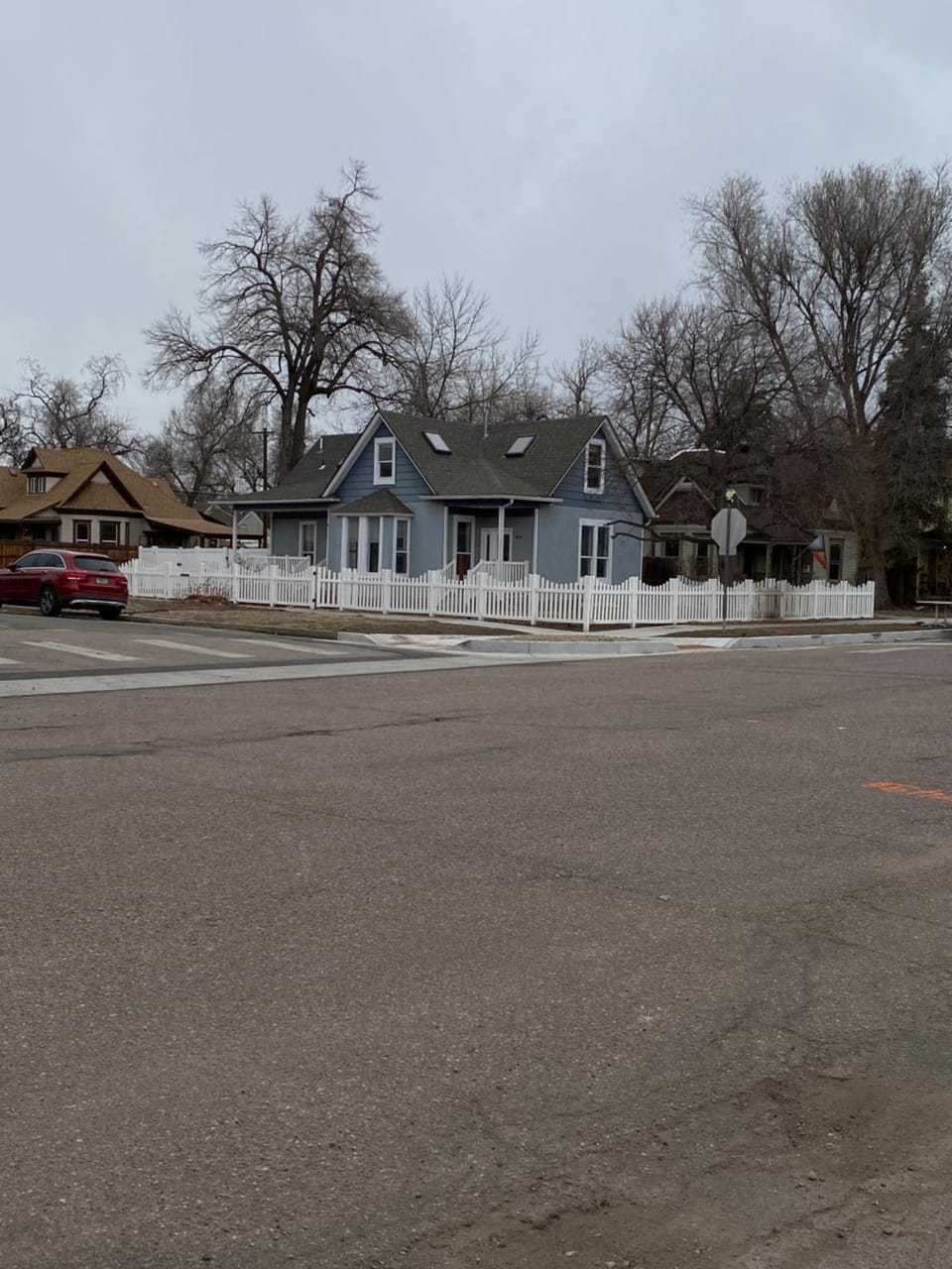 Studio, Large fence yard, pet friendly Apartment in Colorado Springs