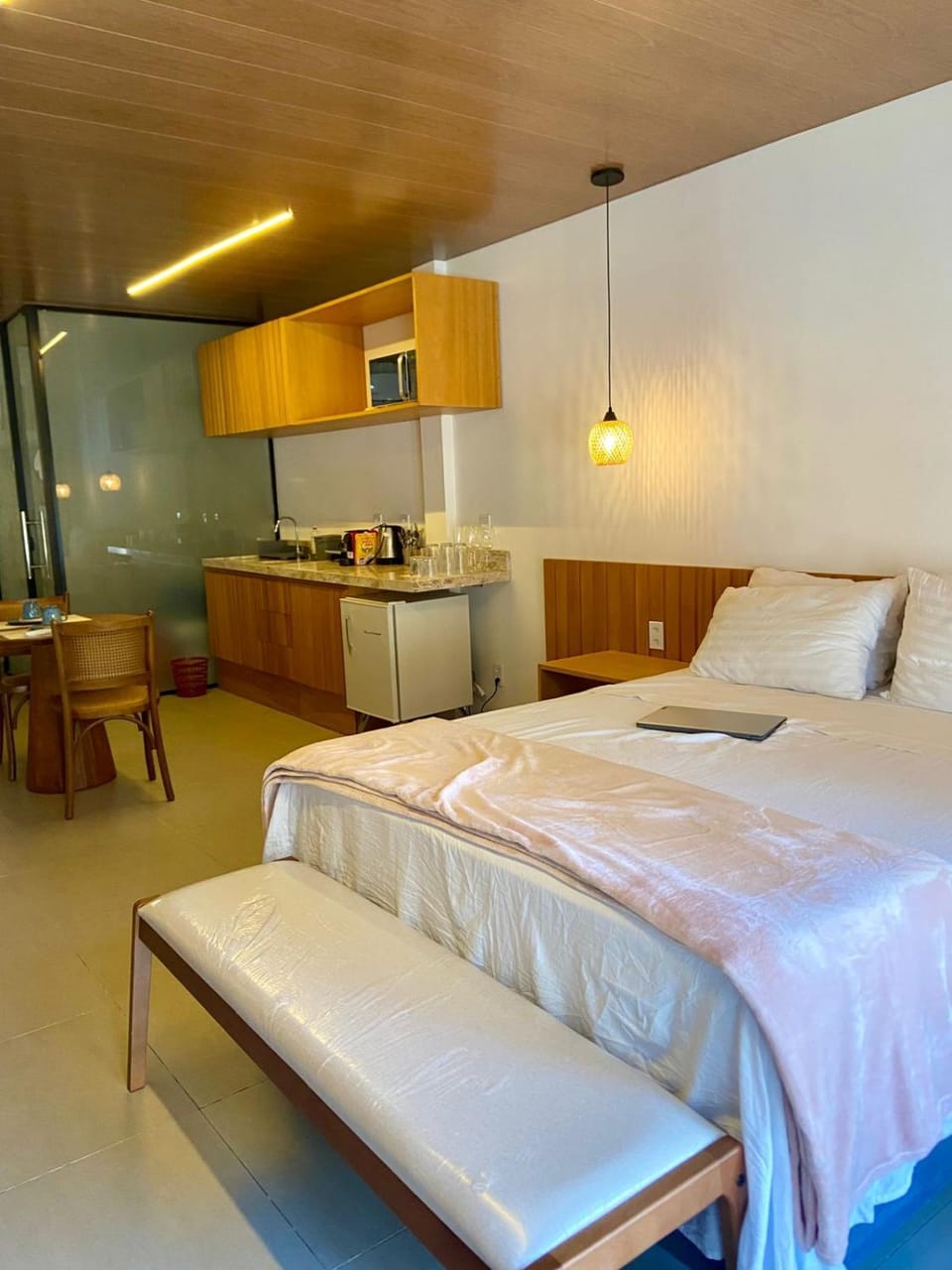 Bed, Kitchen or kitchenette