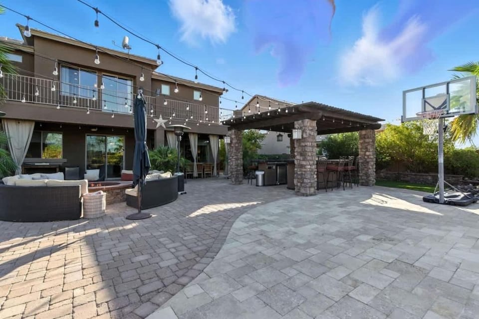 Estrella-Resort Style Pool&Yard-Estrella Mountain House in Goodyear