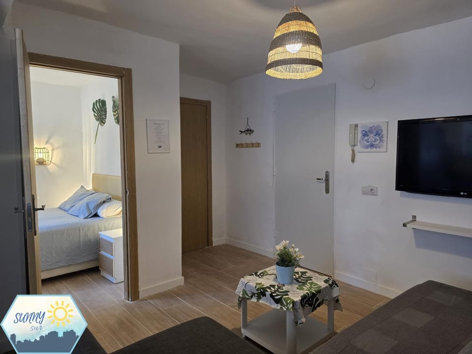 Sunny Los Álamos Apartment in Torremolinos