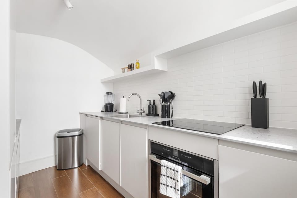 Coffee/tea facilities, minibar