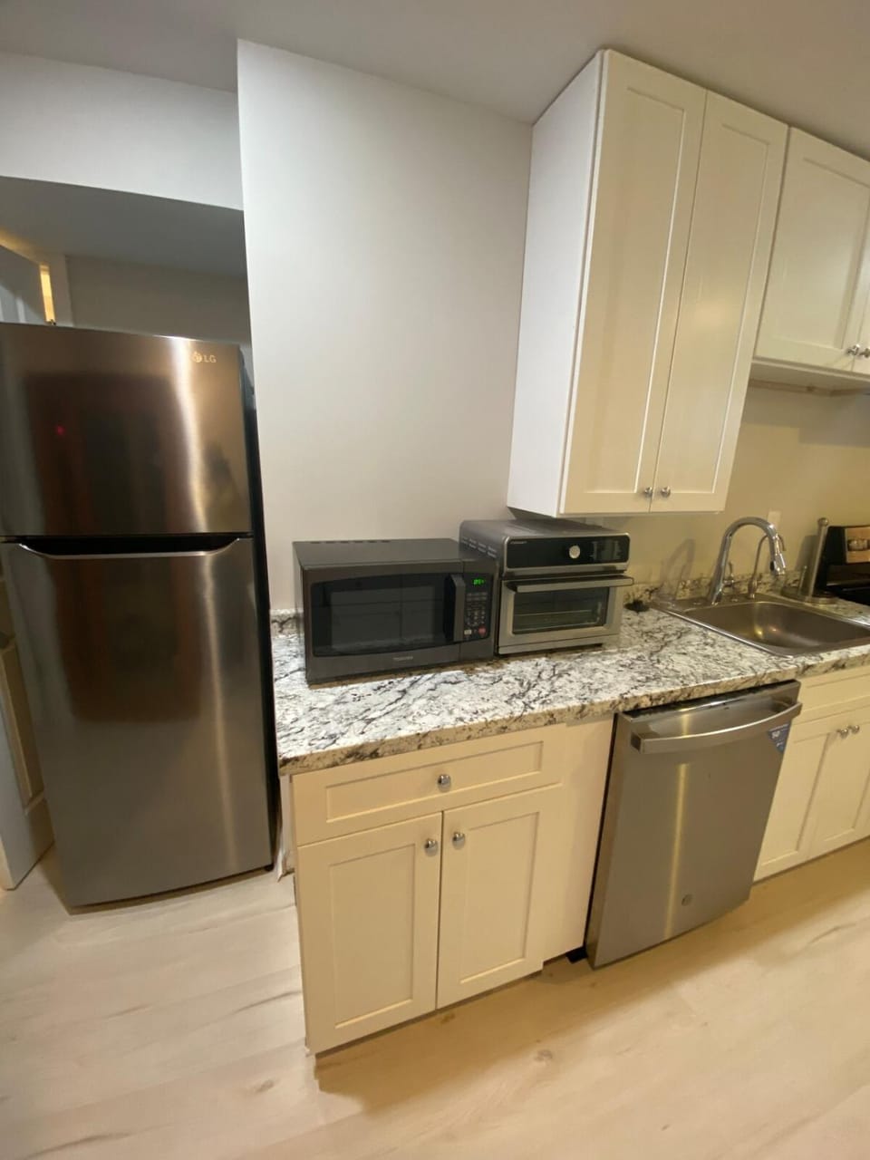 Cozy 2BR suite w Sauna Apartment in Catoctin