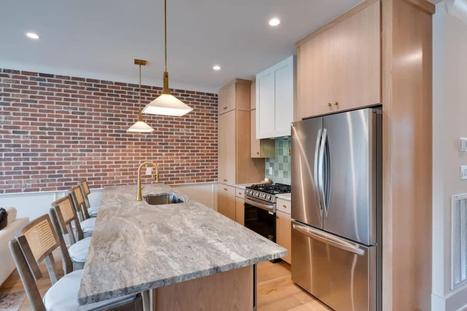 Eclipse - Ultra High End Finishes - Rooftop Patio House in Nashville
