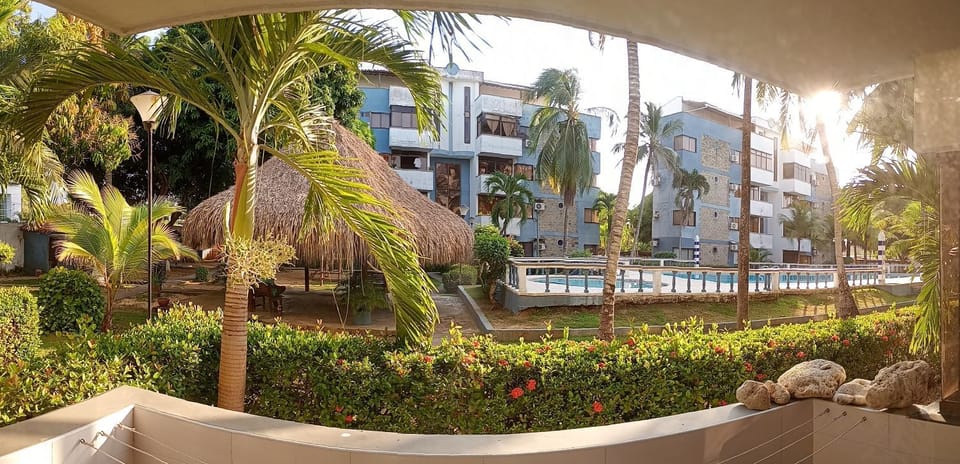 Garden, Swimming pool