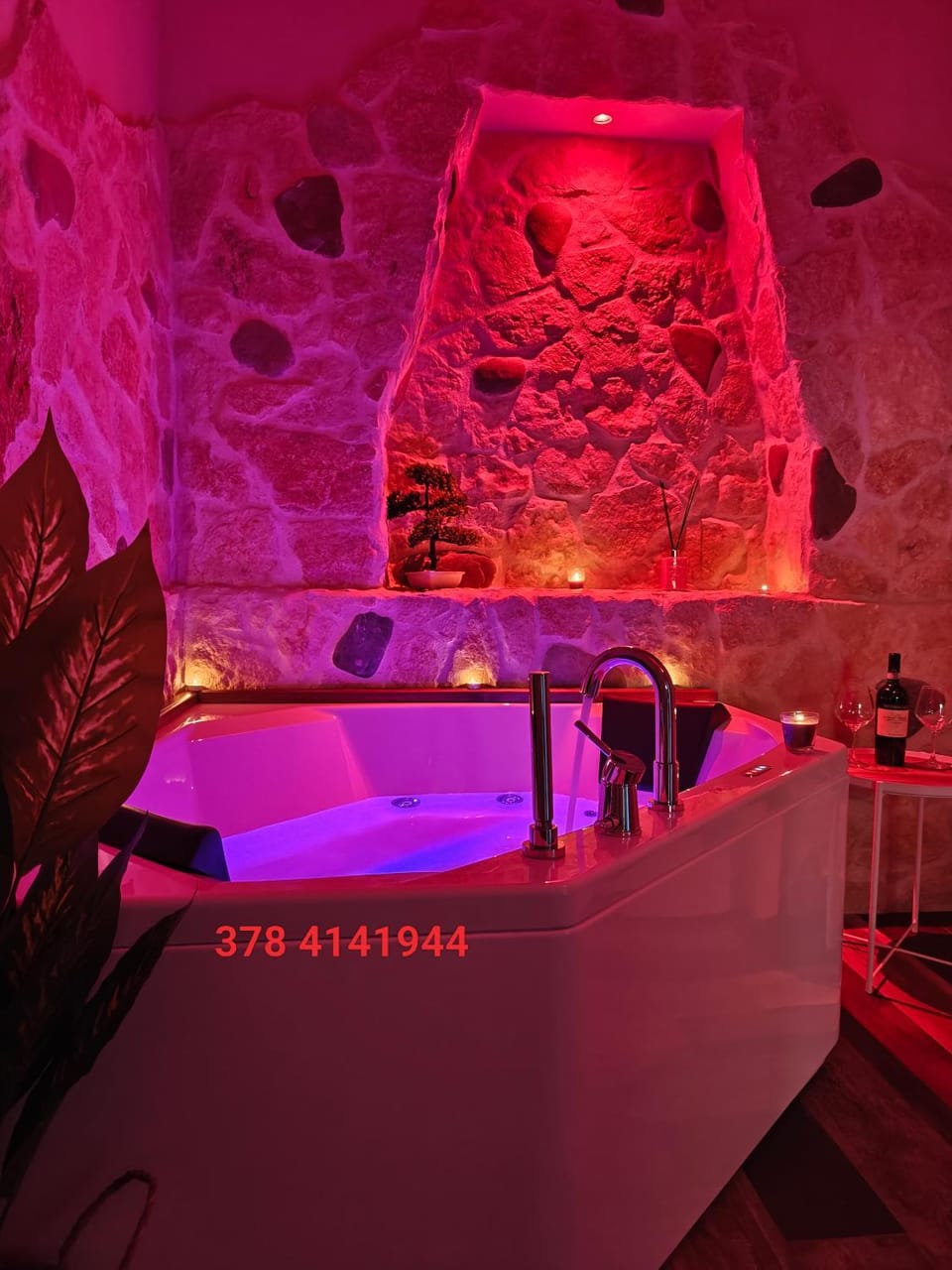 Hot Tub, Spa and wellness centre/facilities