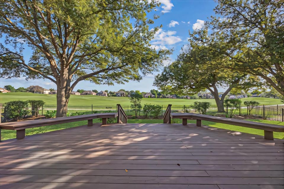 5 Beds Luxury Retreat on Golf Course House in Pflugerville