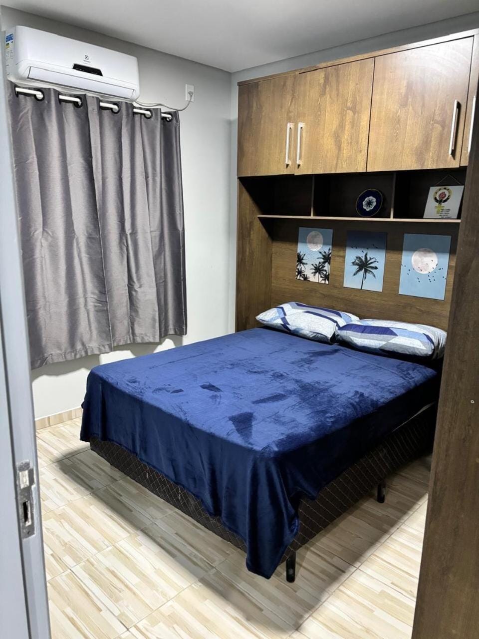 Bed, Photo of the whole room, Bedroom, wardrobe