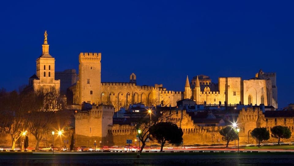 L'Appartement-Studio LMS Radio Apartment in Avignon