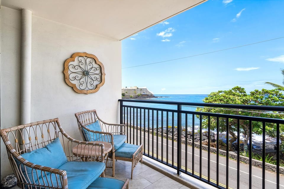 Kona Alii 206 House in Holualoa