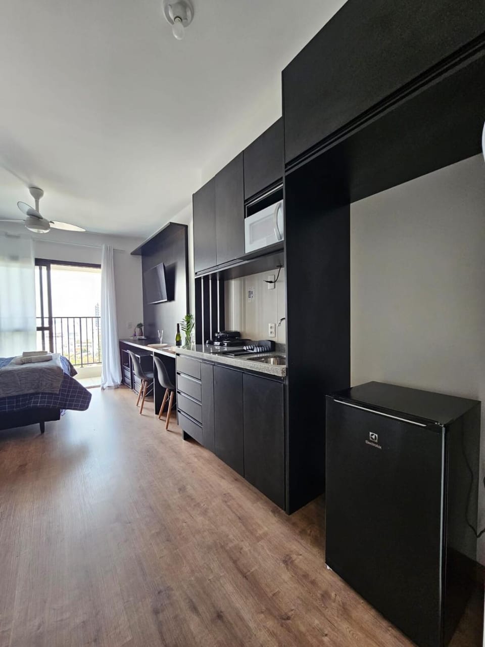 Photo of the whole room, minibar