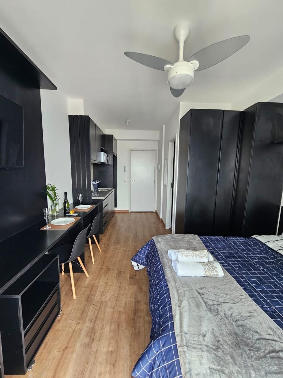 Kitchen or kitchenette, wardrobe