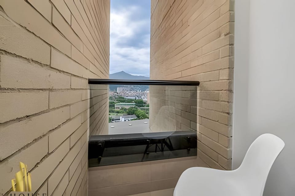 Class 48 1404 - Modern Living City views with AC Apartment in Sabaneta