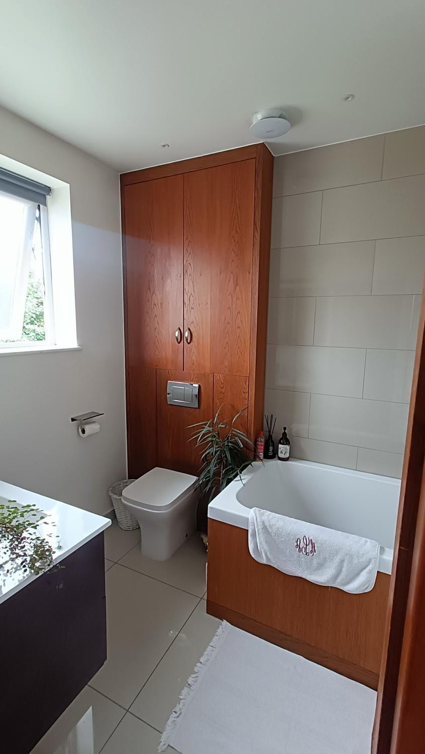 Double bed, ensuite, off street parking Vacation rental in Croydon