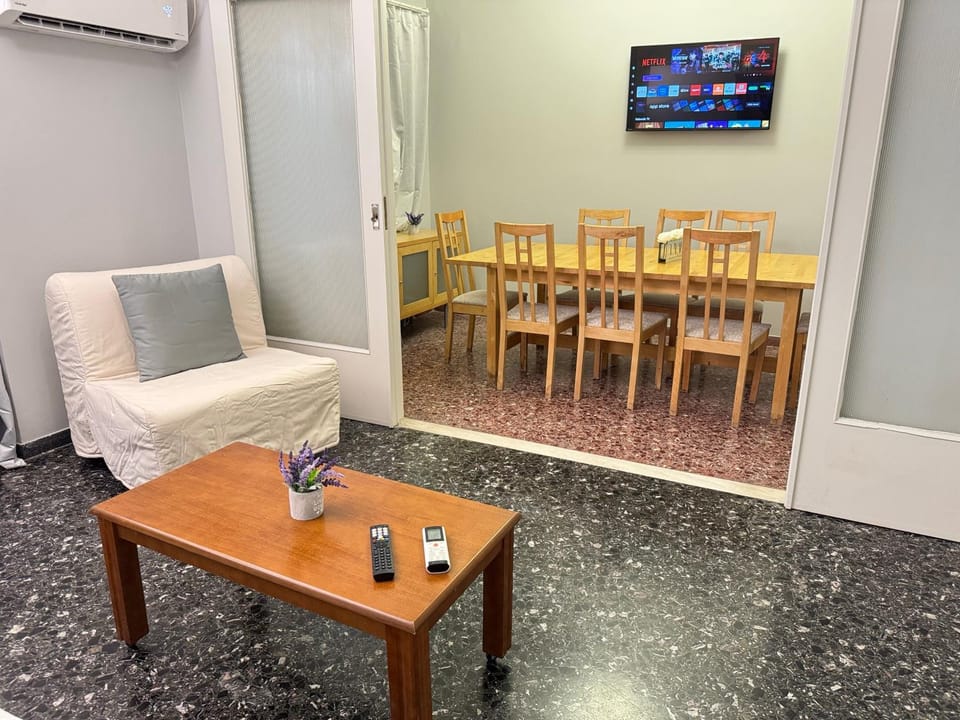 Flowers flat - Tavros Subway 3 min walk Apartment in Kallithea