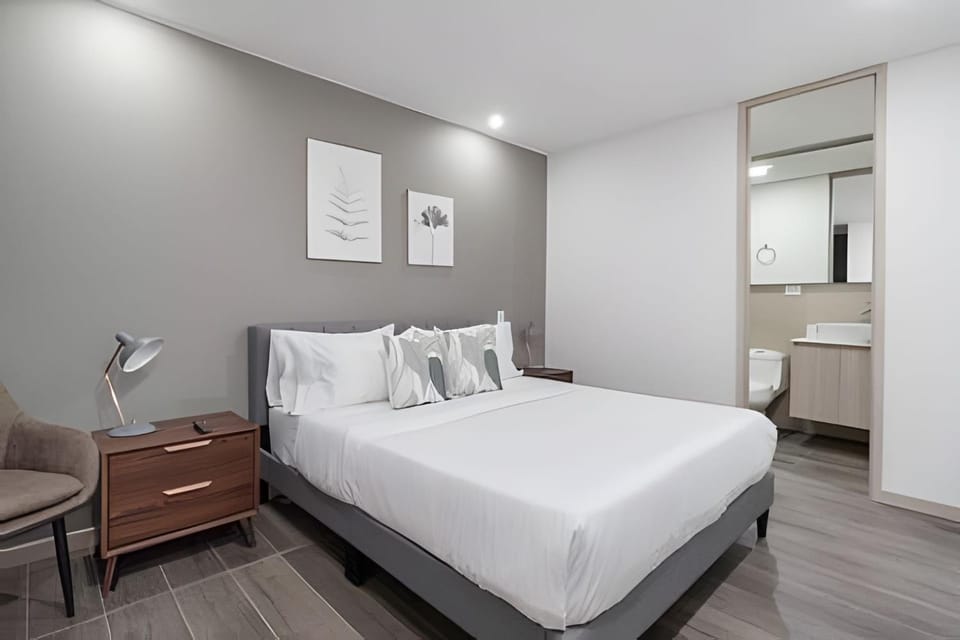 Class 48 2303- High-Class Loft w/ Priv balcony Apartment in Sabaneta
