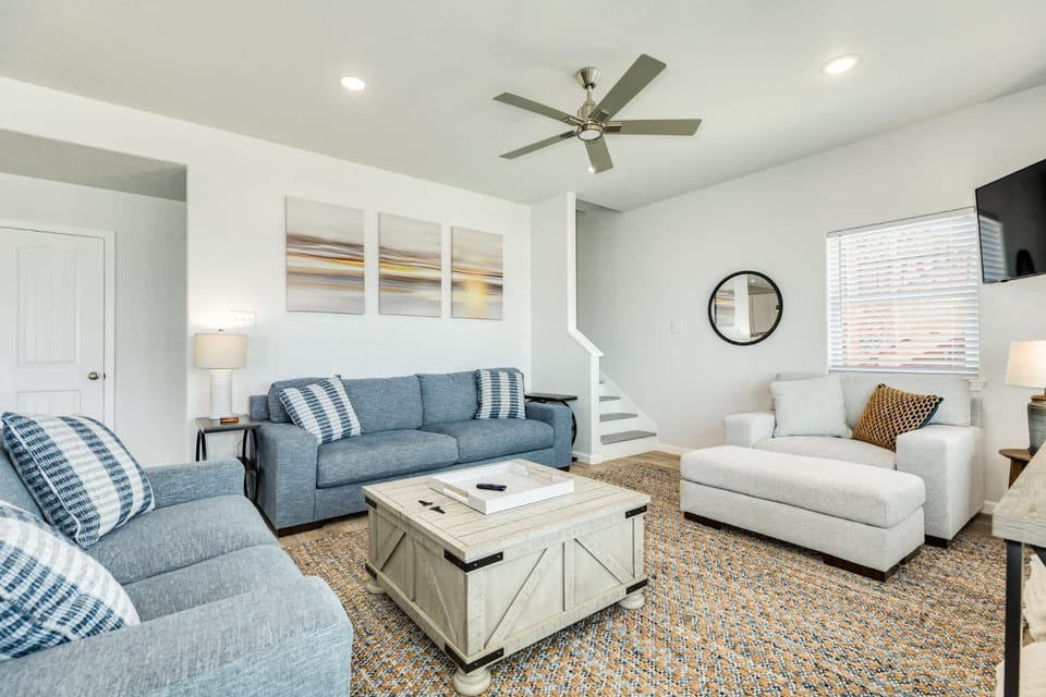 Surfside Paradise beachfront House in Surfside Beach