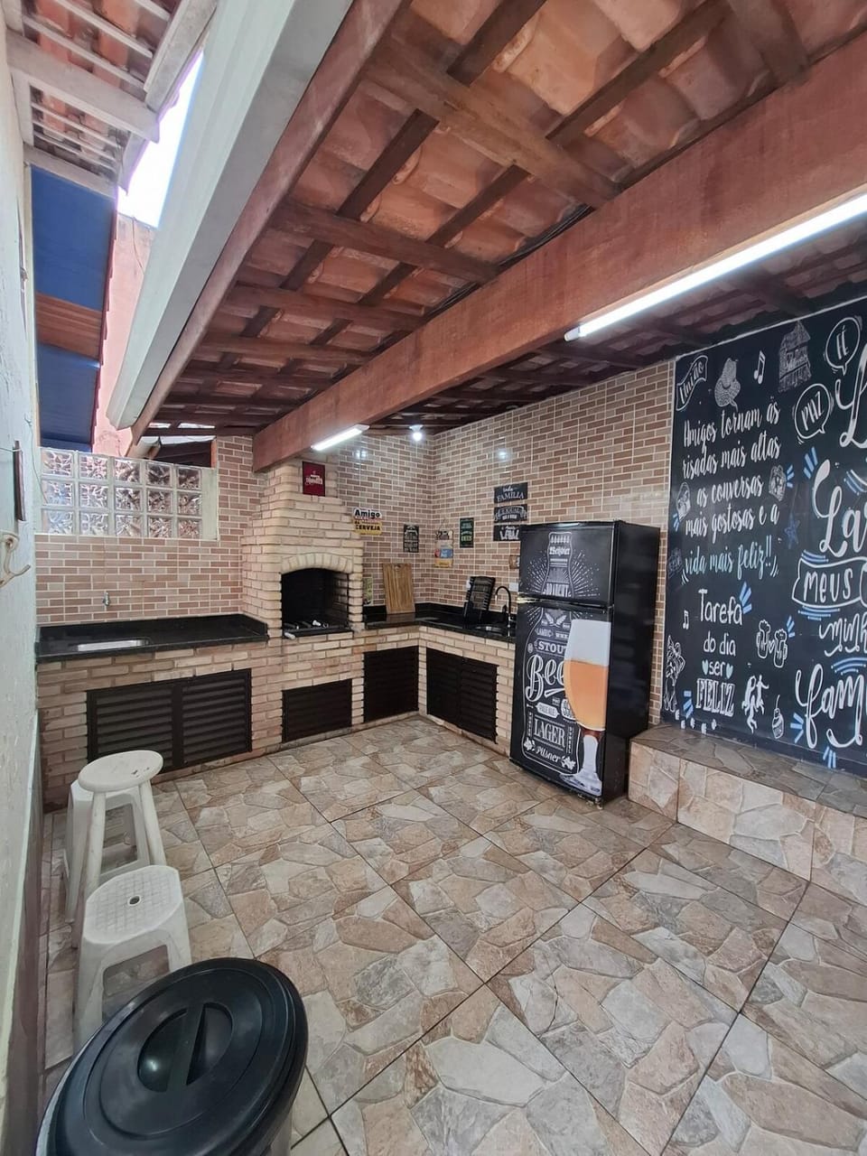 Casa com churrasqueira e piscina House in Itanhaém