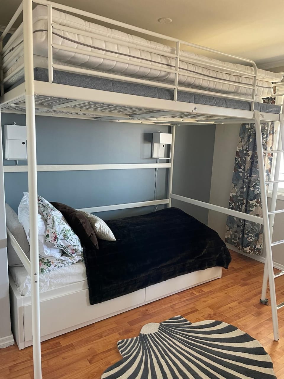 Bed, Bedroom, bunk bed