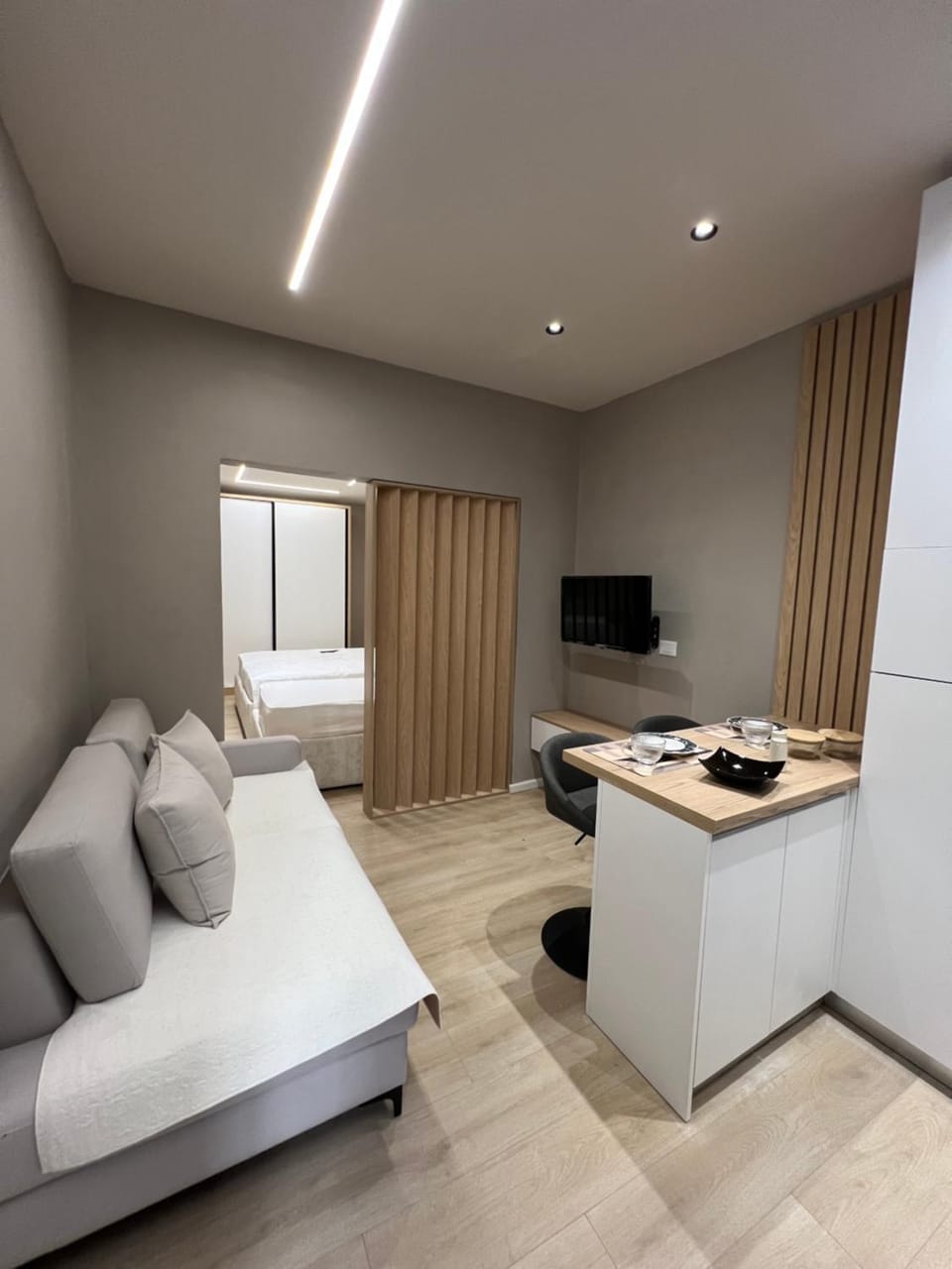 Communal lounge/ TV room, TV and multimedia, Living room, Photo of the whole room, Seating area