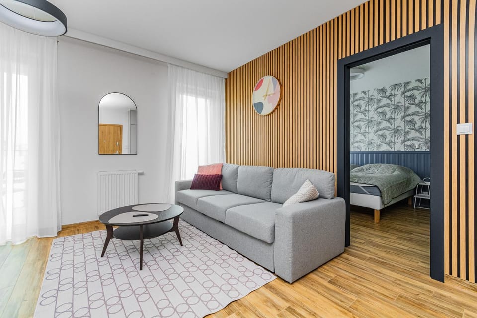 Bed, Living room, Photo of the whole room, Seating area, Bedroom, air conditioner