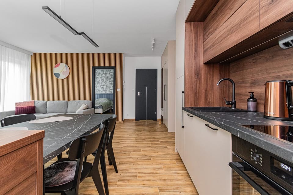 Kitchen or kitchenette, Dining area, dishwasher, oven, stove