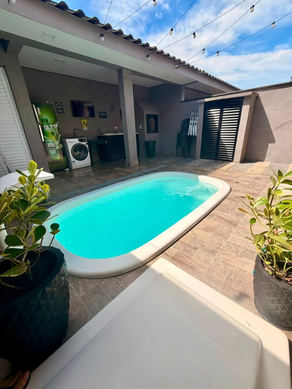 Casa com piscina - Shangri-lá House in State of Paraná