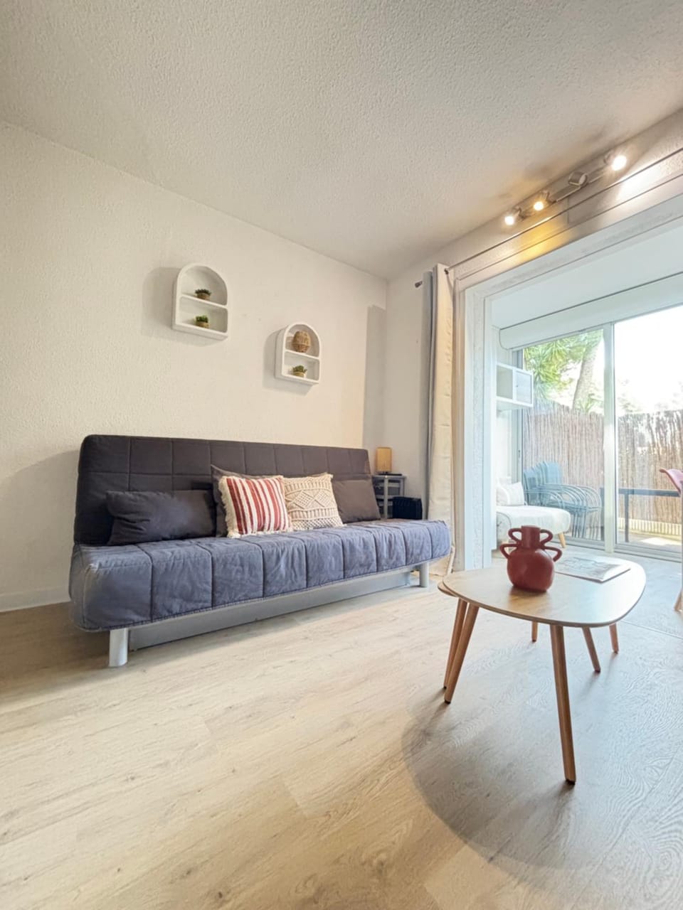 Appartement avec grande terrasse Apartment in Sanary-sur-Mer