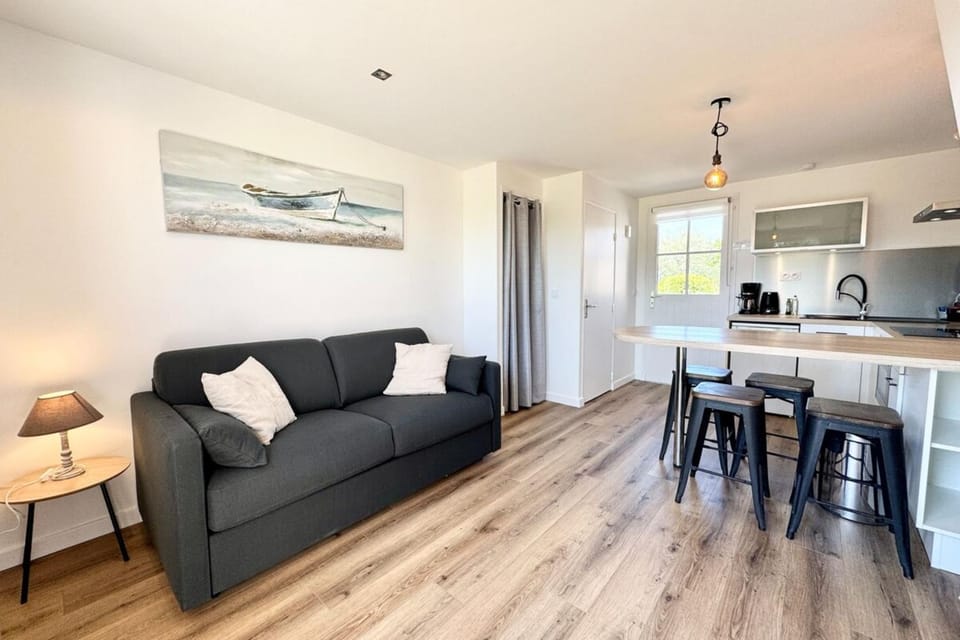 Maison refaite à neuf - Piscine et parking privé House in Clohars-Carnoët