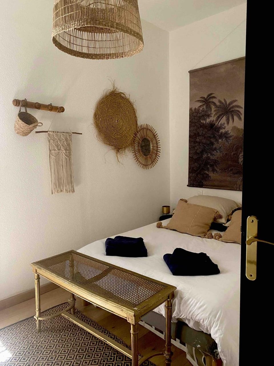 Bed, Bedroom