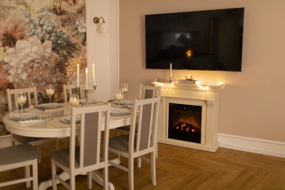 TV and multimedia, Dining area