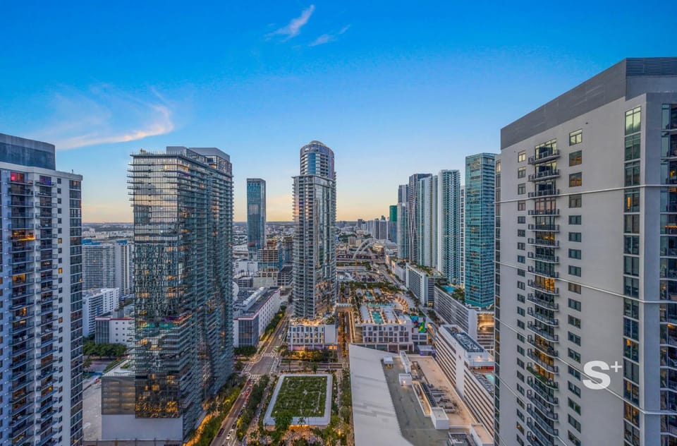 Stylish City Condo in the Heart of Downtown Miami Inn in Miami