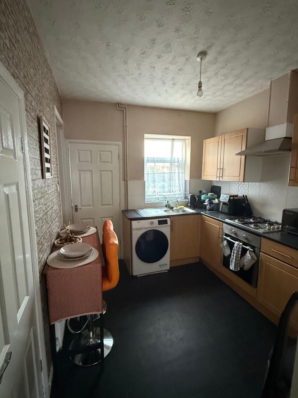 Cosy Room Near Train & Hospital Bed and Breakfast in Burton upon Trent