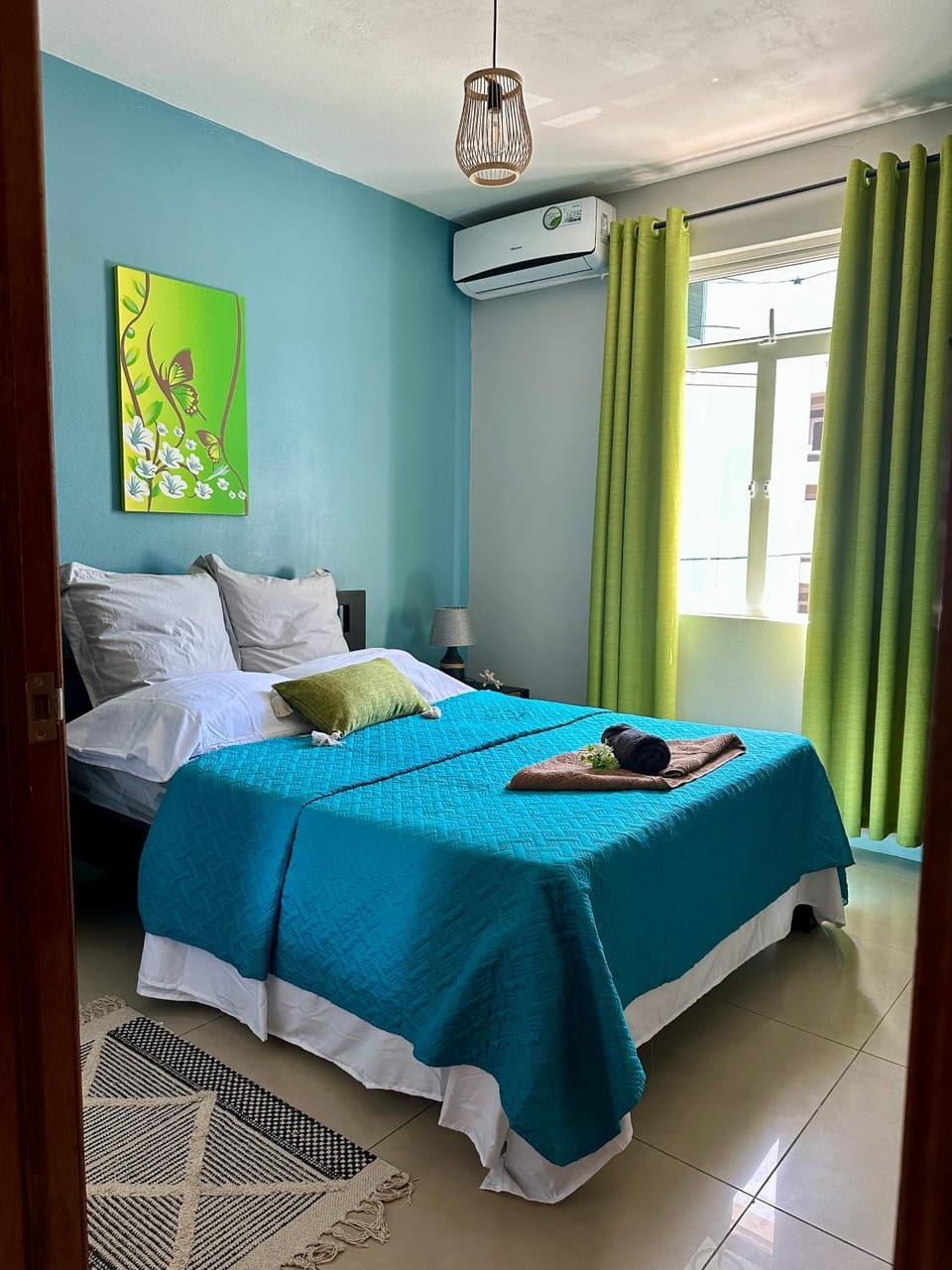 Bed, Photo of the whole room, Bedroom, towels, air conditioner
