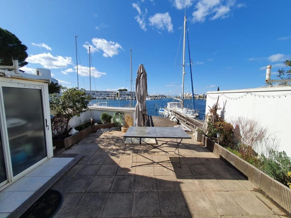 Patio, Sea view
