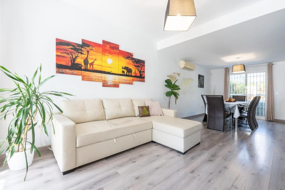 Communal lounge/ TV room, Living room