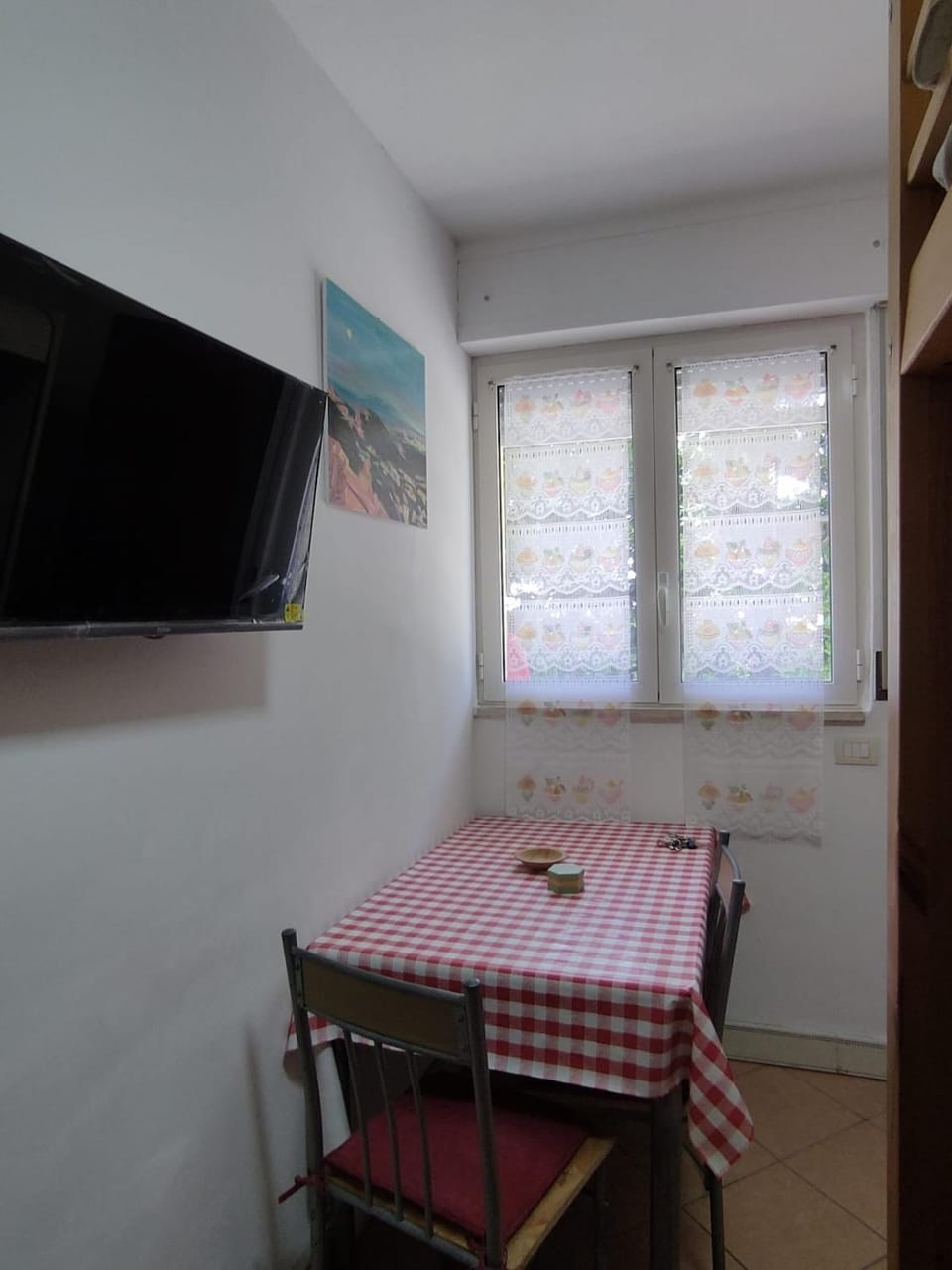 TV and multimedia, Dining area