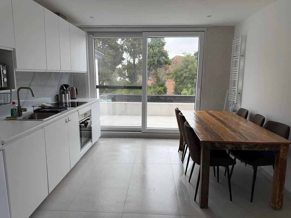 Beautiful house &parking space Apartment in Leuven