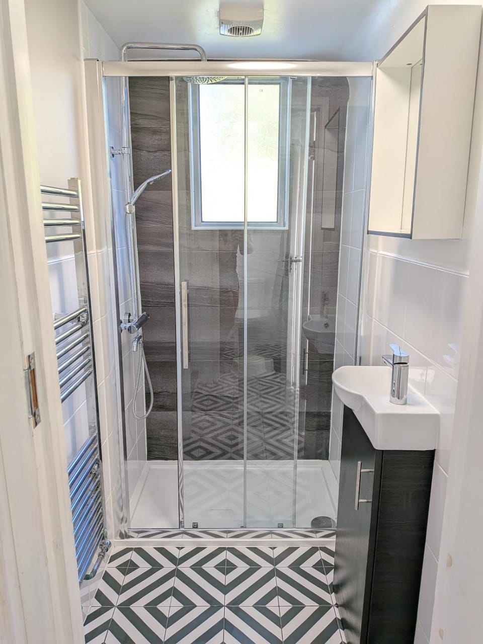 4-Bed Home, 5 min Walk to the Beach House in Christchurch