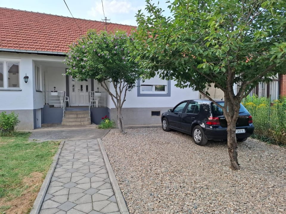 Home Well Apartman Vranje Apartment in Serbia