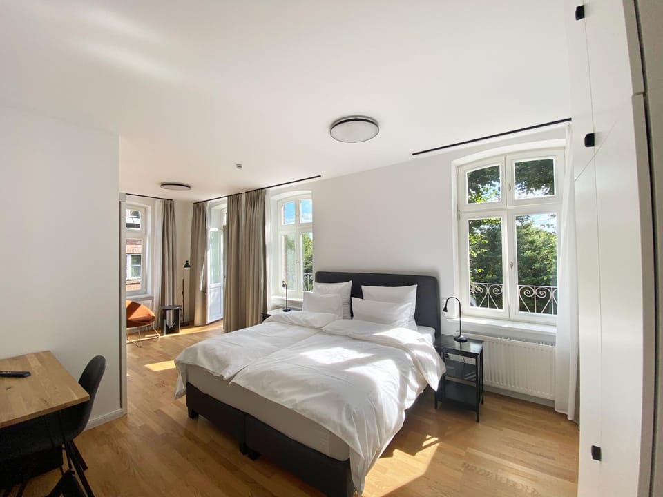 Balcony/Terrace, Photo of the whole room, Bedroom