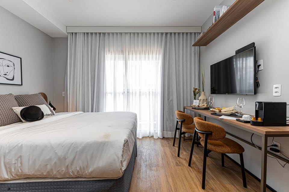 Bed, Day, TV and multimedia, Coffee/tea facilities, Balcony/Terrace, Dining area, Bedroom