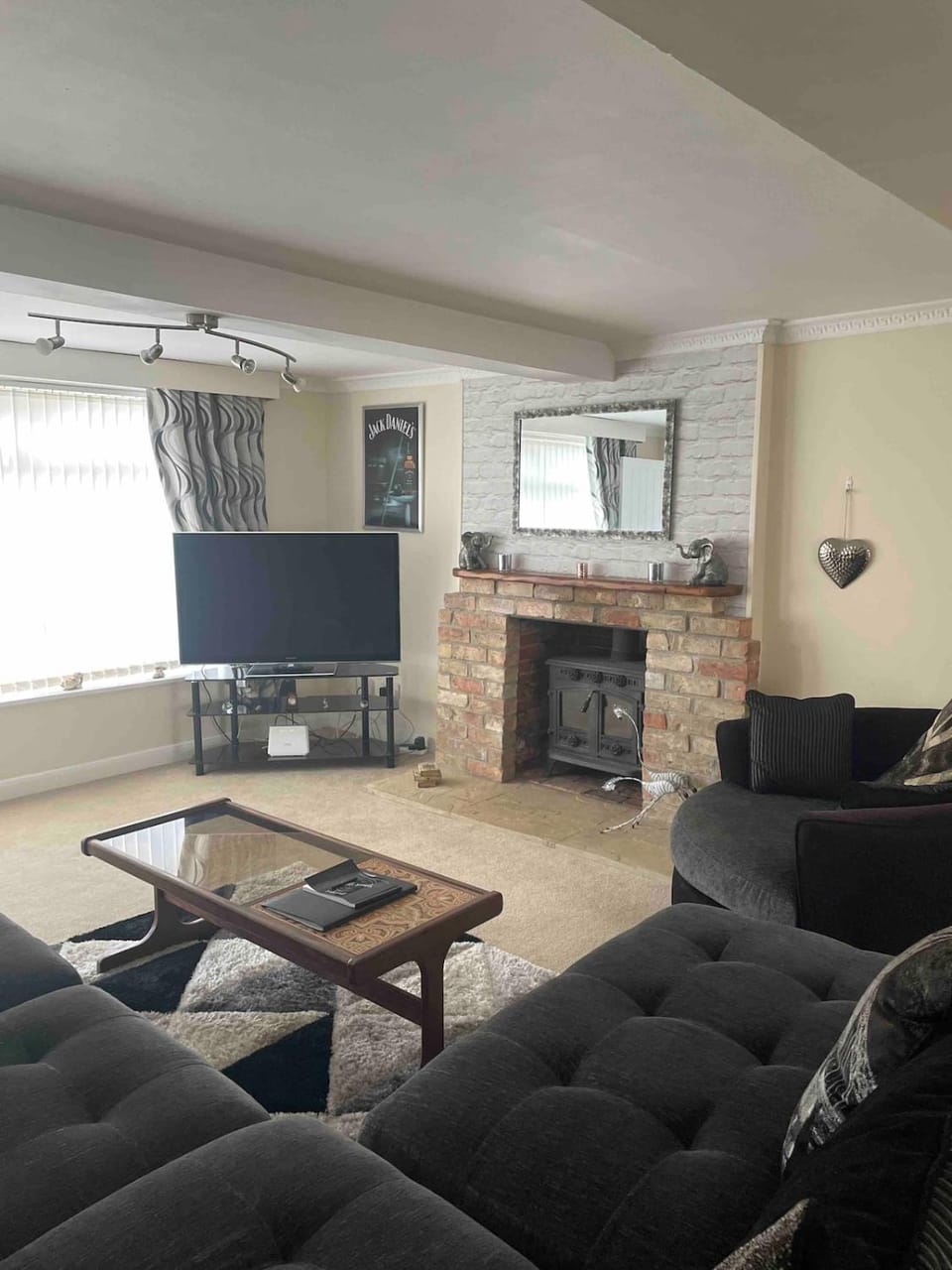 TV and multimedia, Living room, Seating area