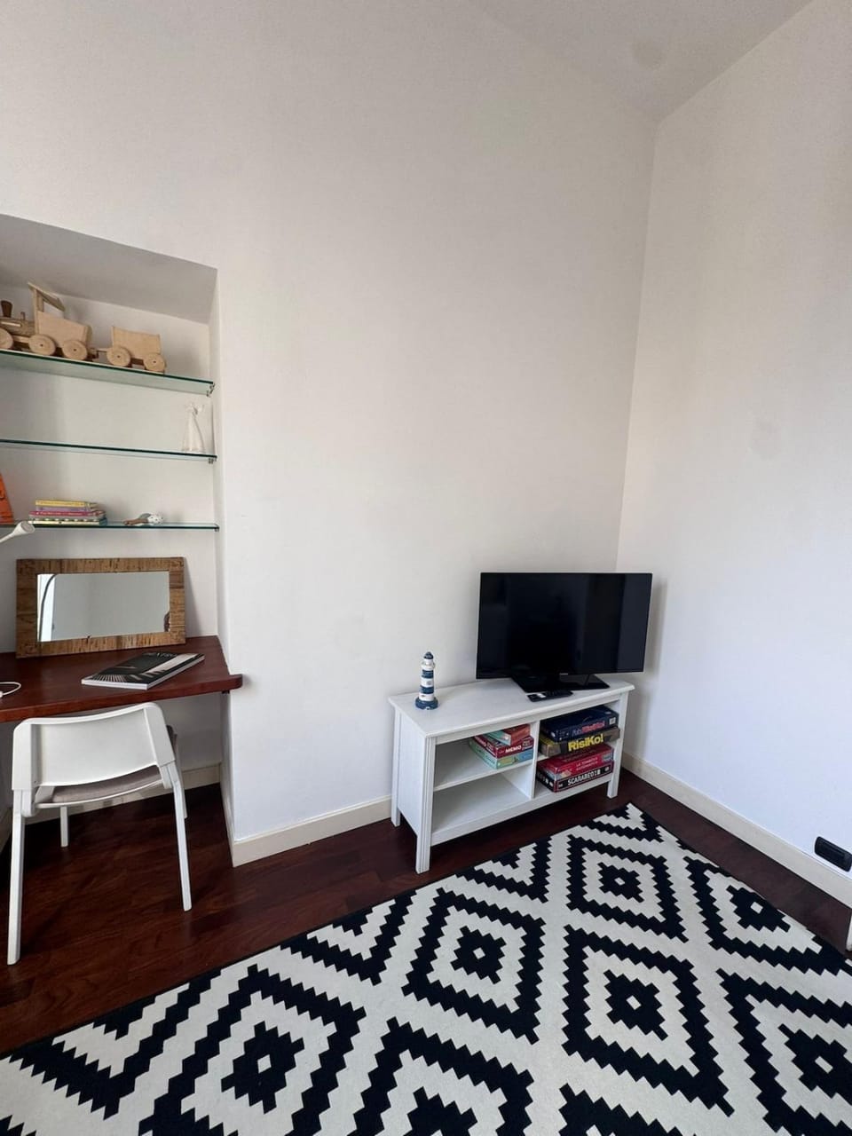 TV and multimedia, Evening entertainment