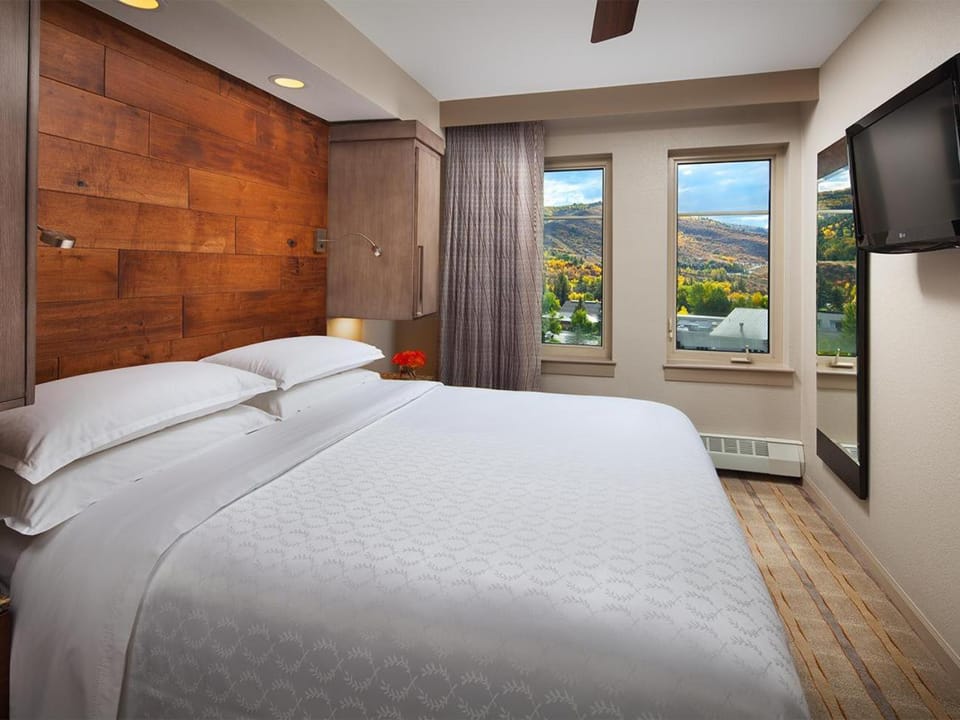 Sheraton Mountain Vista 2BR Apartment with Resort Access House in Avon