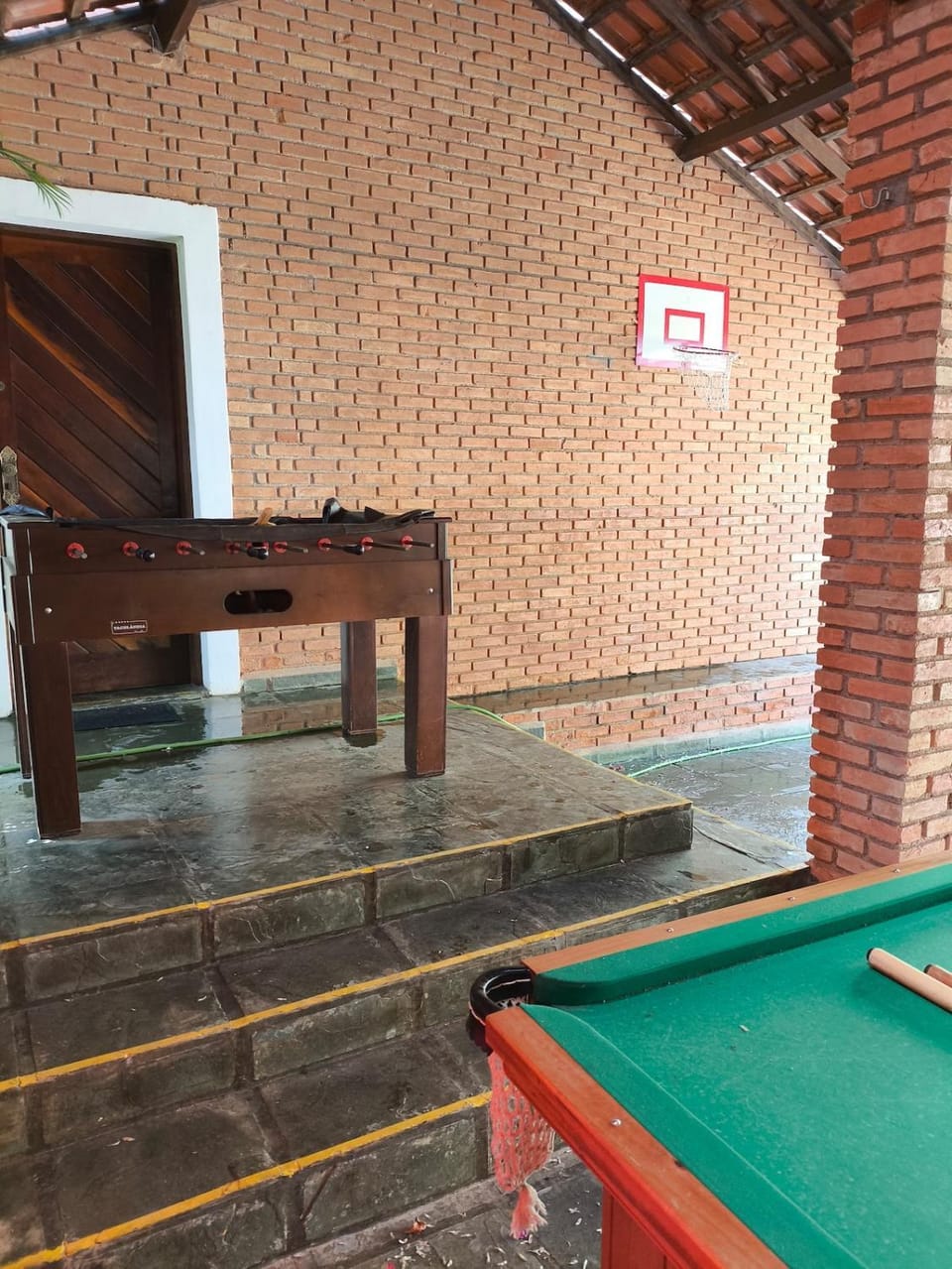Billiard, Game Room